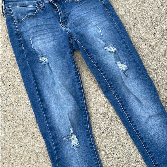 Distressed So Brand Jeans - Picture 2 of 5